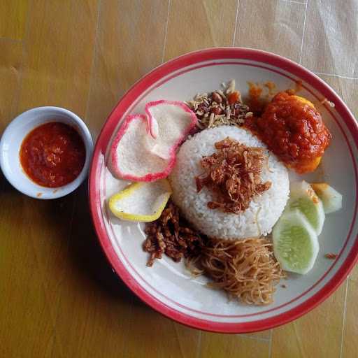 Nasi Uduk Nadira Food 3