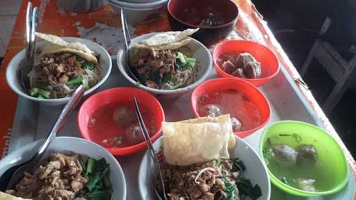 Bakso Simpang Tiga 10