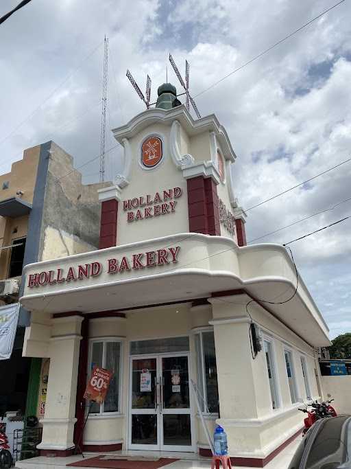 Holland Bakery 8