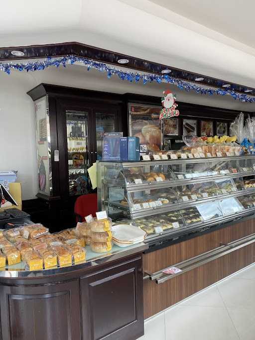 Holland Bakery 5