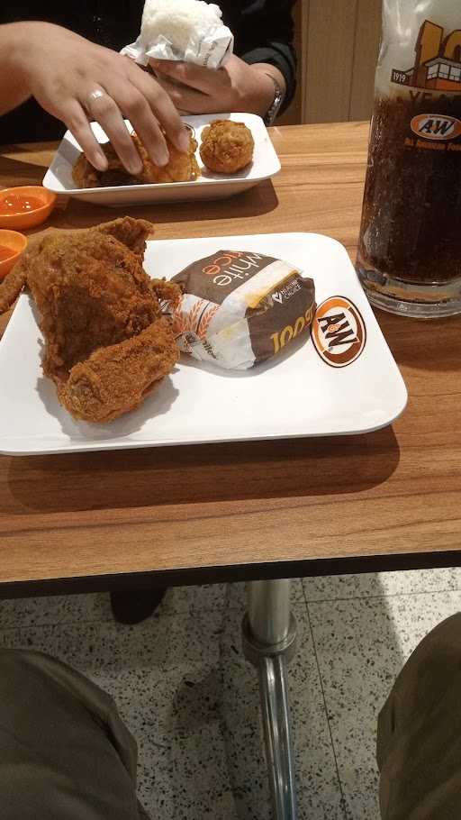 A&W Restaurant - Palem Semi 10