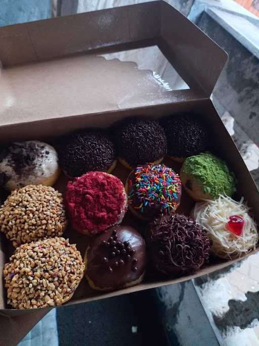 Arfa Donut'S 5