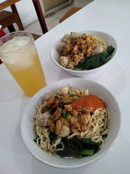 Bakso & Mie Ayam Mbak Fat 4