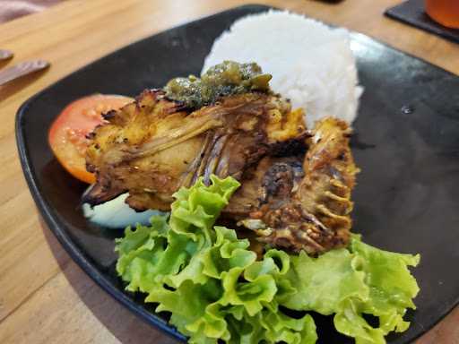 Dapur Ema 4