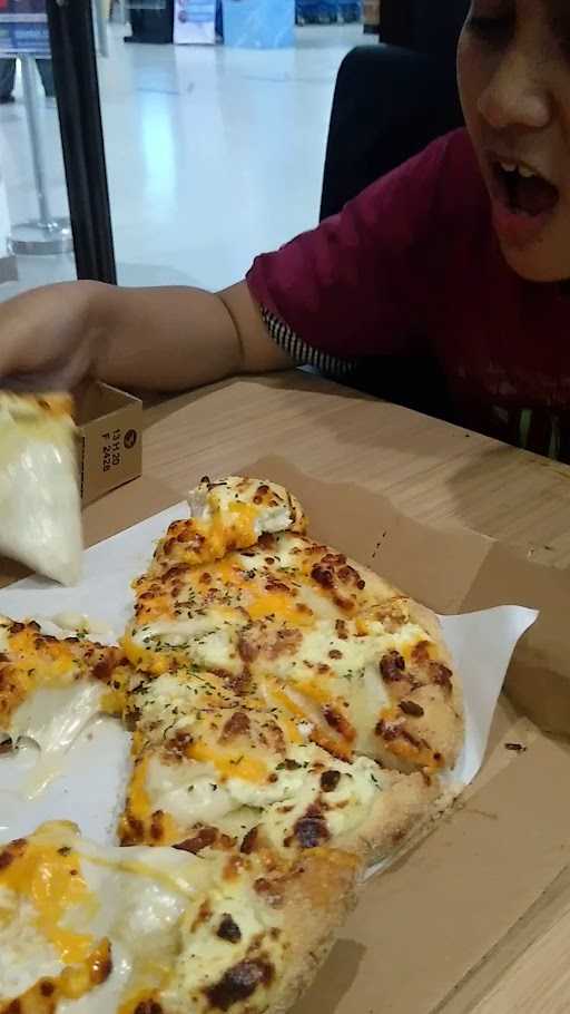 Domino'S Pizza 6