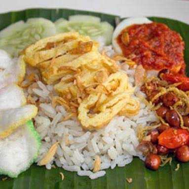 Lontong Sayur Medan Dan Nasi Uduk 6