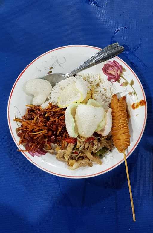 Warung Lesehan Nasi Uduk Pakde Supri 1