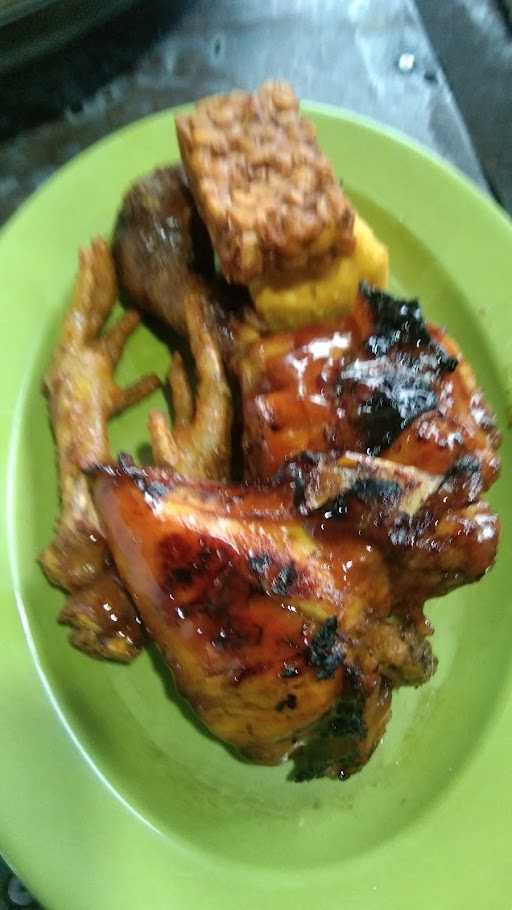 Ayam Bakar Panyileukan 4