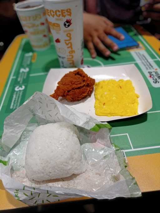 Mcd Surya Sumantri 10