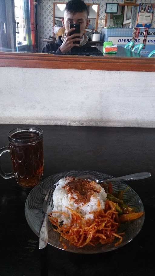 Warung Nasi Soto Betawi 1