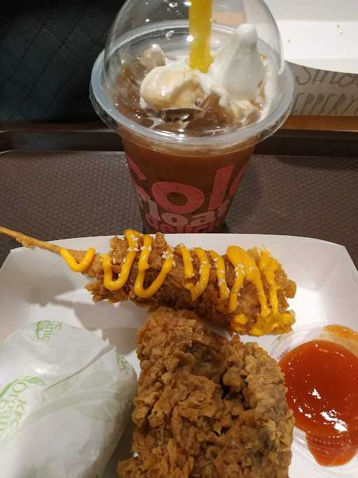 KFC - D'Botanica Bandung 5