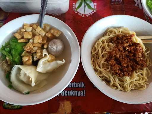 Mie Rica Rica Sadewa 5