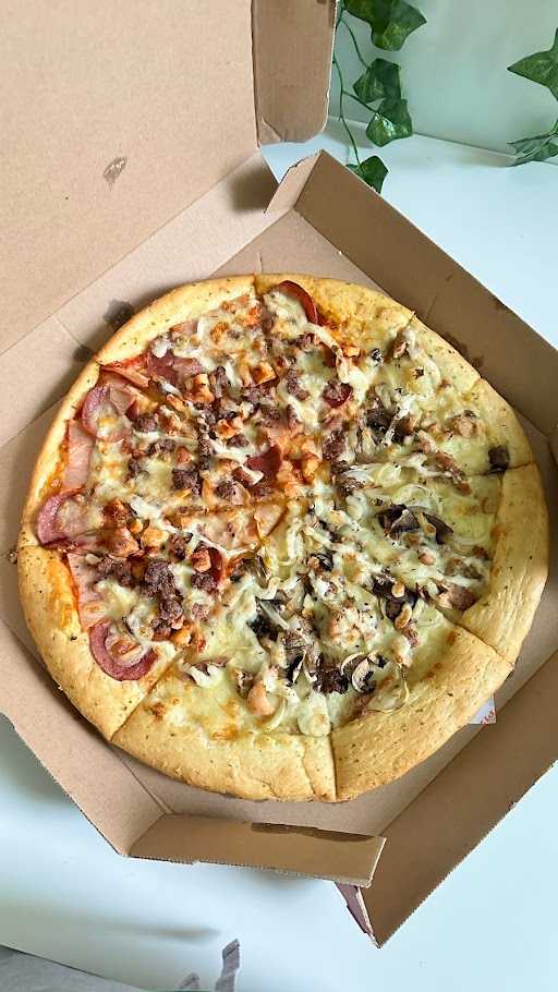 Us Pizza - D'Botanica Bandung Mall 2