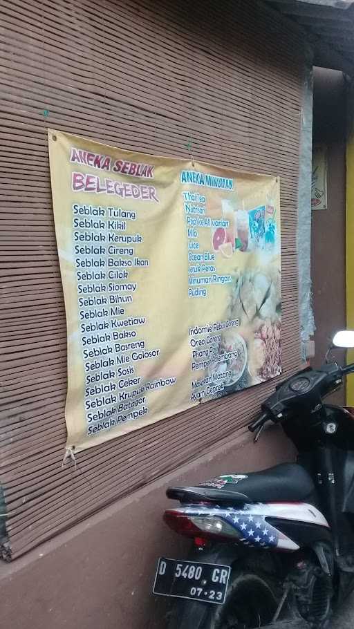 Warung Seblak Beuleugeudeur Dan Nasi Uduk 8