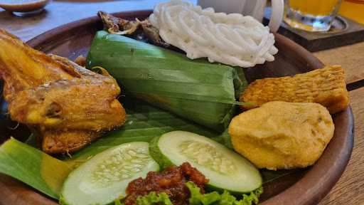 Warung Suluh Restaurant 2