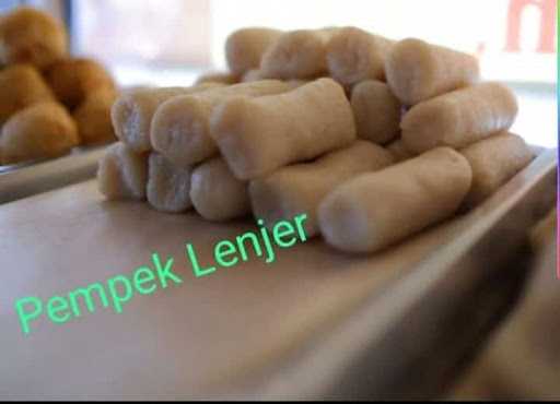 Pempek Palembang Selera 4