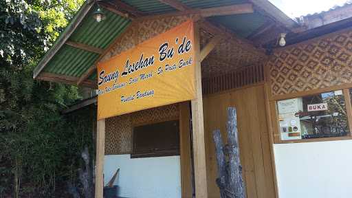 Saung Lesehan Bu De 2