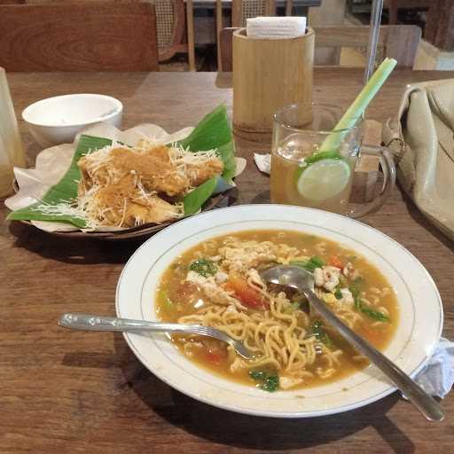 Warung Taru 4