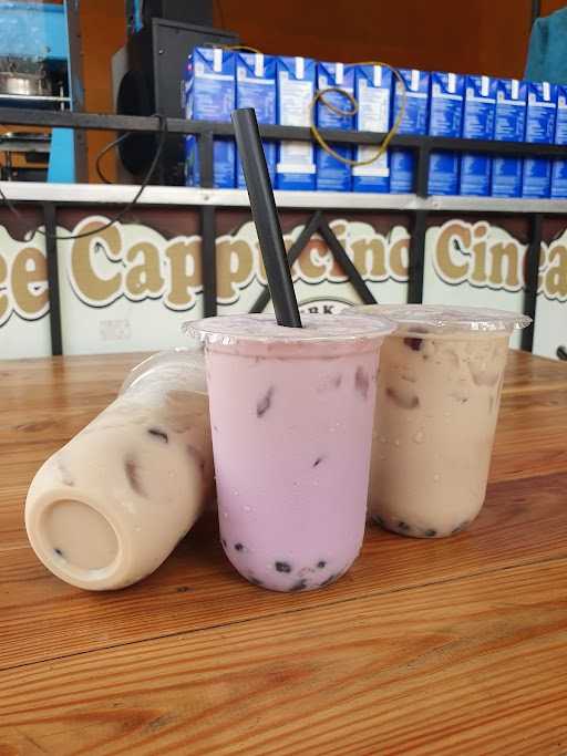 Kedai Minuman Kenyot Bobaku 1