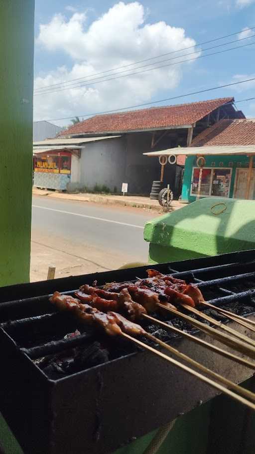 Sate & Soto Abah Darja 10