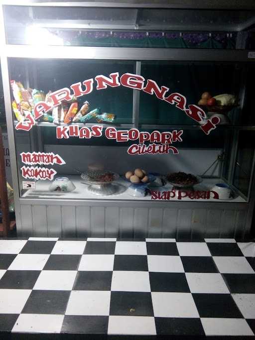 Warung Nasi Mamah Kokoy 4