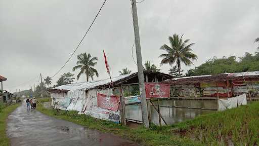 Saung Sr & Pemancingan Ikan Mas 2