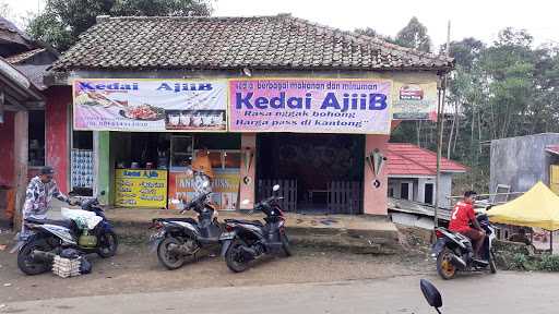 Kedai Ajiib 4