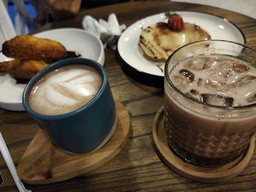 Daily Escape Cafe & Saung Pangaisan 2