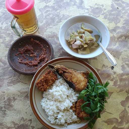 Warung Nasi Ma Uti 3