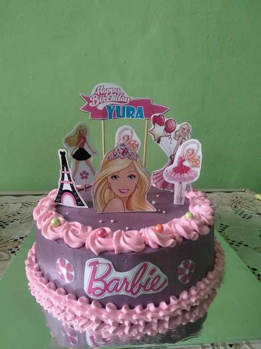 Karlyna Cake 6