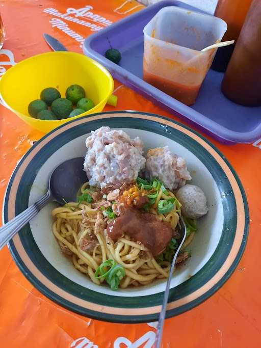 Mie Bakso  Bang Dan  3