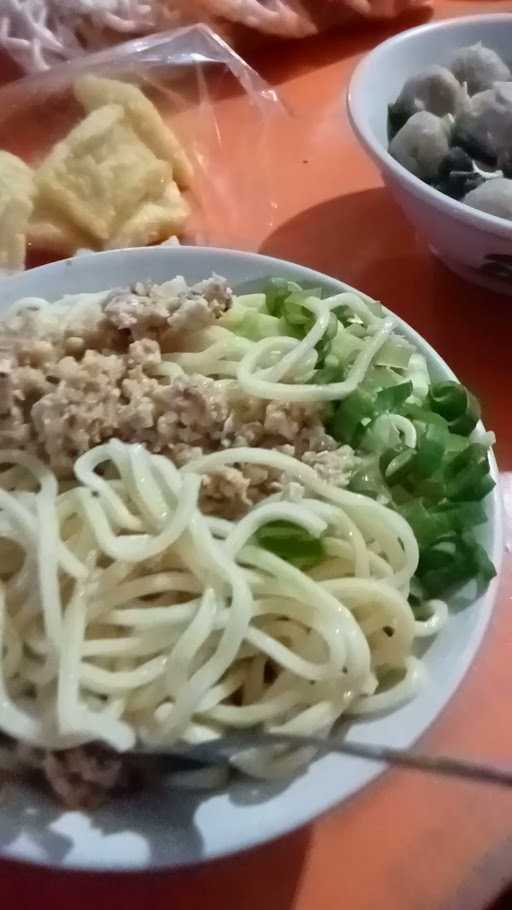 Mie Baso Abas Dan Seafood 10