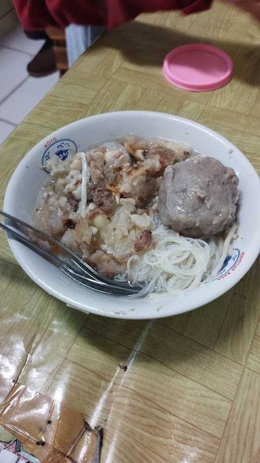 Mie Baso Besar & Dengkul Mang Nana 1