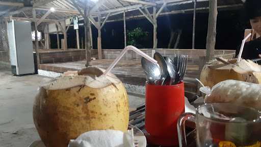 Saung Paniisan Oleh 7