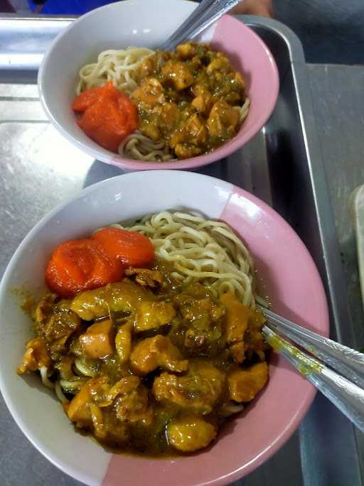 Mie Baso Sindang Rasa Garut 8