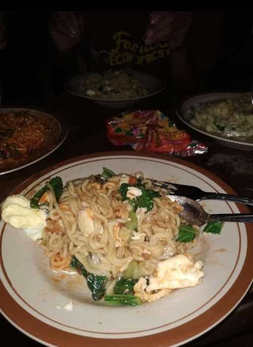 Mie Goreng Mas Dino 2