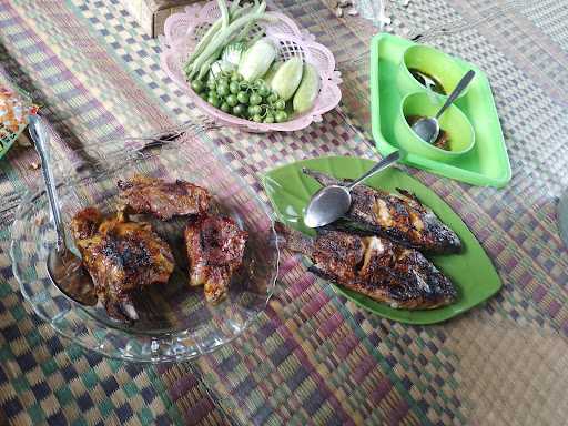 Bakar Ikan Bi Ade 1