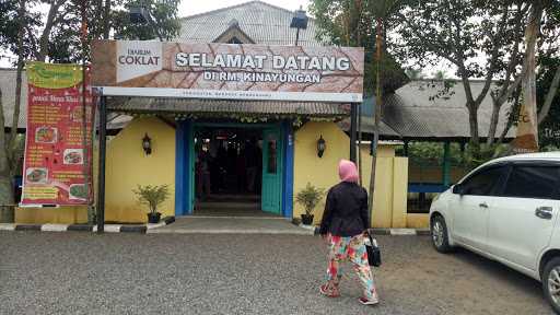 Rumah Makan Kinayungan 8