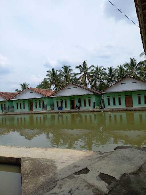 Rumah Makan Kinayungan 7