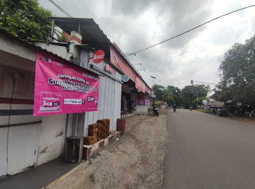 Rumah Makan Simpang Tiga 4