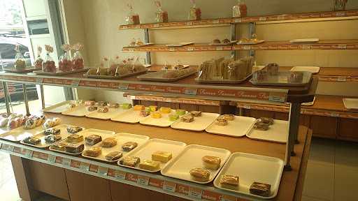 Famansa Cakes Mall Cikampek 6