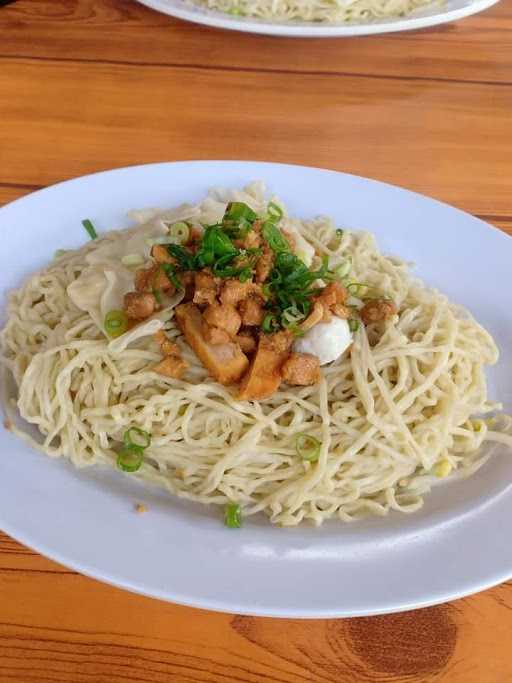 Bakmi Rosella Khas Kalimantan 4