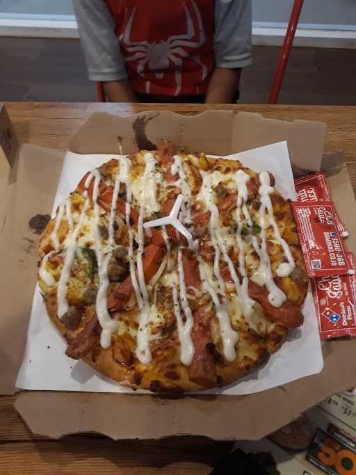 Domino'S Pizza 5