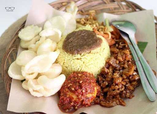 Nasi Kuning & Seblak Bandoeng, Ayam Totok Sembalun 5