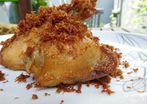 Nasi Kuning & Seblak Bandoeng, Ayam Totok Sembalun 4