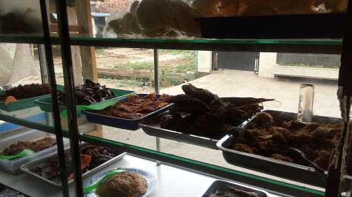 Warung Nasi Emba Uyun 6