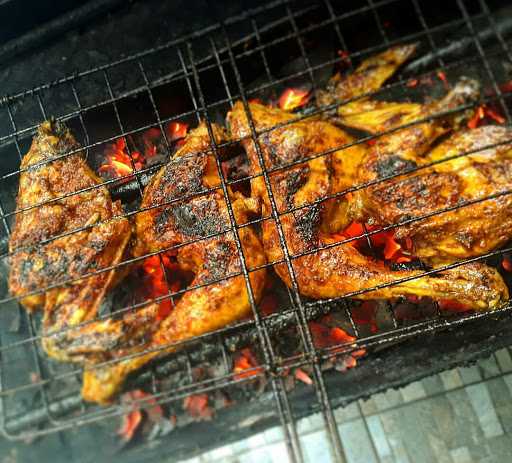 Ayam Bakar Hegarmanah 7