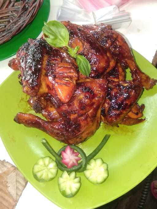 Ayam Bakar Hegarmanah 9