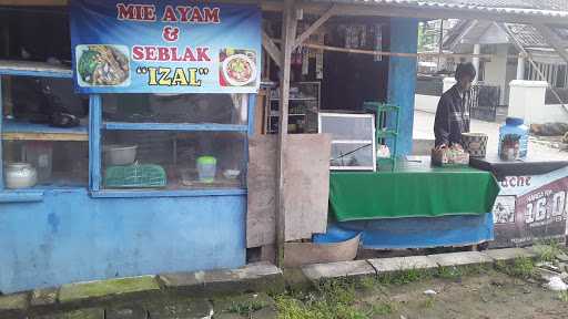 Mie Ayam & Seblak Izal 1