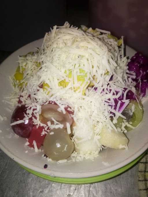 Sop Buah Tresno Khas Cirebon 7